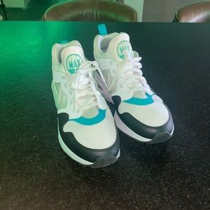 Nike air max prime men's running shoe